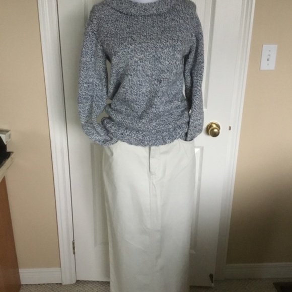 Nearly New Denver Hayes Long Cotton khaki Skirt - Picture 6 of 7